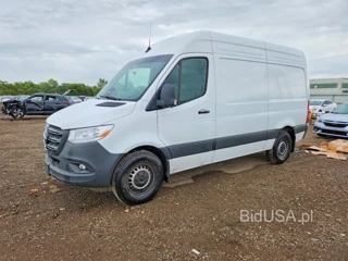 MERCEDES-BENZ SPRINTER 2500