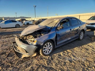 VOLKSWAGEN JETTA SE