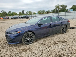TOYOTA AVALON TOURING