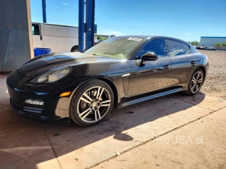 PORSCHE PANAMERA 2