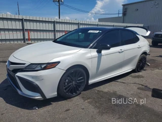 TOYOTA CAMRY XSE