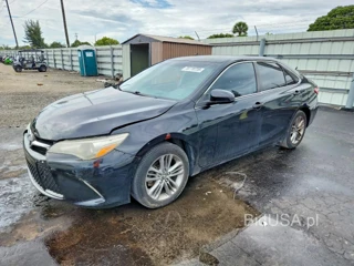 TOYOTA CAMRY SE