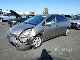 TOYOTA PRIUS BASE