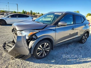 NISSAN KICKS SV