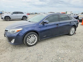 TOYOTA AVALON HYBRID LIMITED