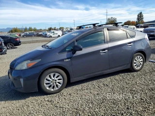 TOYOTA PRIUS PLUG-IN HYBRID BASE