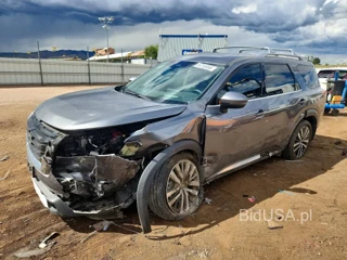 NISSAN PATHFINDER PLATINUM