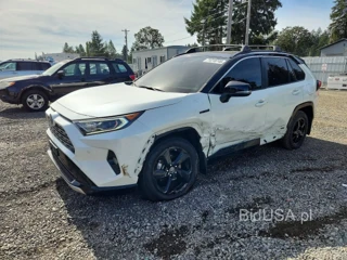 TOYOTA RAV4 XSE