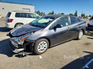 TOYOTA PRIUS LE