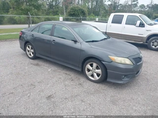 TOYOTA TOYOTA CAMRY SE