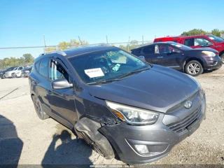 HYUNDAI HYUNDAI TUCSON SE