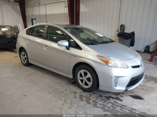 TOYOTA TOYOTA PRIUS TWO