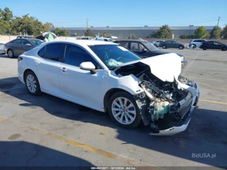 TOYOTA TOYOTA CAMRY LE