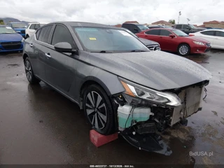 NISSAN NISSAN ALTIMA SV FWD