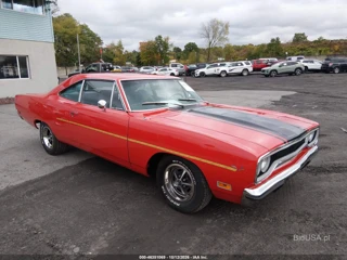 PLYMOUTH PLYMOUTH ROAD RUNNER