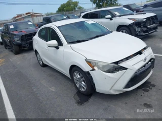 TOYOTA TOYOTA YARIS IA