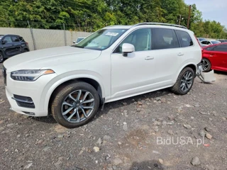 VOLVO XC90 T6 MOMENTUM