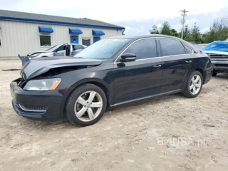 VOLKSWAGEN PASSAT SE