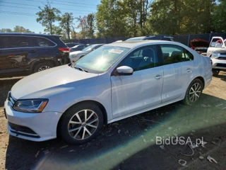 VOLKSWAGEN JETTA SE