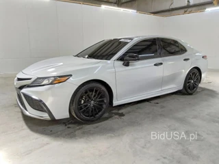 TOYOTA CAMRY XSE