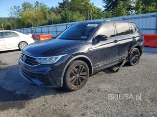 VOLKSWAGEN TIGUAN SE R-LINE BLACK