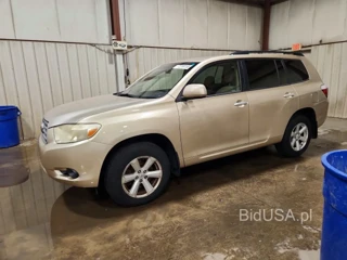 TOYOTA HIGHLANDER BASE