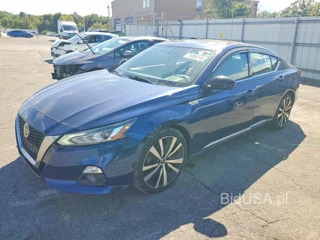 NISSAN ALTIMA SR