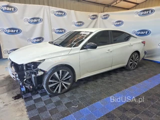 NISSAN ALTIMA SR