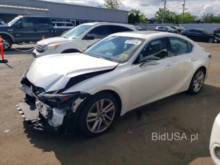 LEXUS IS 300