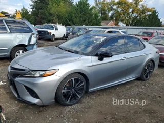 TOYOTA CAMRY XSE