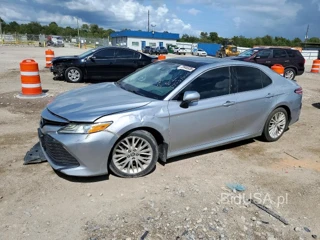 TOYOTA CAMRY XLE