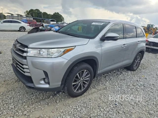 TOYOTA HIGHLANDER XLE