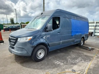 MERCEDES-BENZ SPRINTER 2500/3500