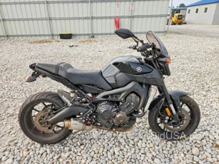 YAMAHA FZ09