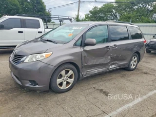 TOYOTA SIENNA LE