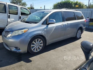 TOYOTA SIENNA LIMITED 7-PASSENGER