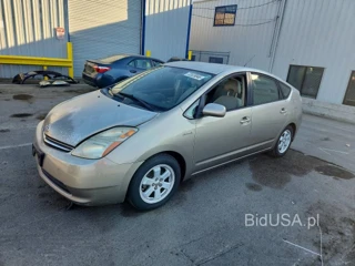 TOYOTA PRIUS BASE