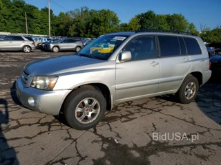 TOYOTA HIGHLANDER BASE