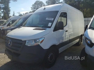 MERCEDES-BENZ SPRINTER 2500