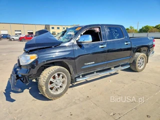 TOYOTA TUNDRA CREWMAX SR5