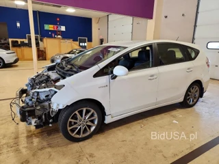 TOYOTA PRIUS V FIVE