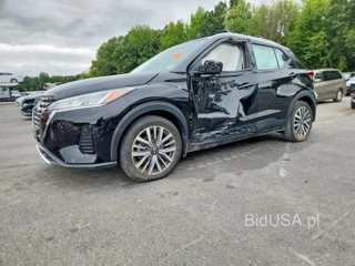 NISSAN KICKS SV