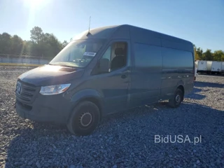 MERCEDES-BENZ SPRINTER 2500/3500