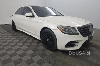 MERCEDES-BENZ S 560