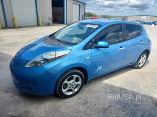 NISSAN LEAF SV