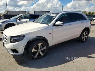 MERCEDES-BENZ GLC 300 4MATIC