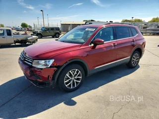 VOLKSWAGEN TIGUAN SE