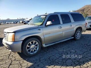 CADILLAC ESCALADE ESV