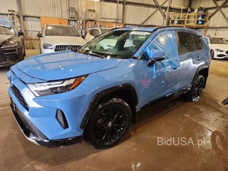 TOYOTA RAV4 SE