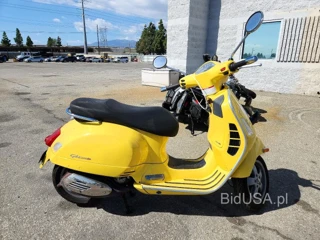 VESPA GTS 250